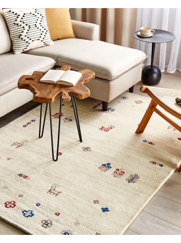 Beliani Geflochtener Teppich SULUCA in Beige/Rot/Blau - (W) 140 x (L) 200 cm