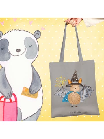 Mr. & Mrs. Panda Schultertasche Fledermaus Zauberer ohne Spruch in Light Grey