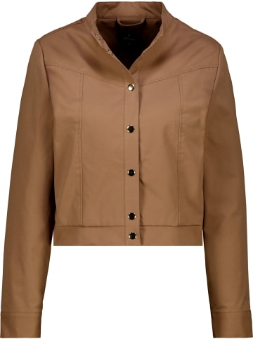 monari Verkürzte Trench Jacke aus feinem Material in mocca