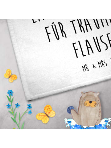 Mr. & Mrs. Panda Handtuch Kuh mit Spruch in Weiß