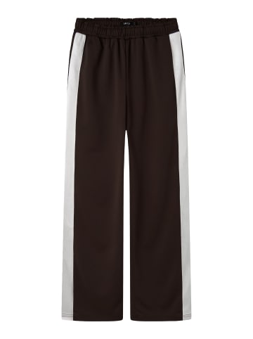 name it Hose in Chocolate Brown