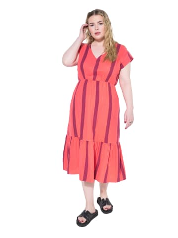 Studio Untold Midikleid in hibiskusrot