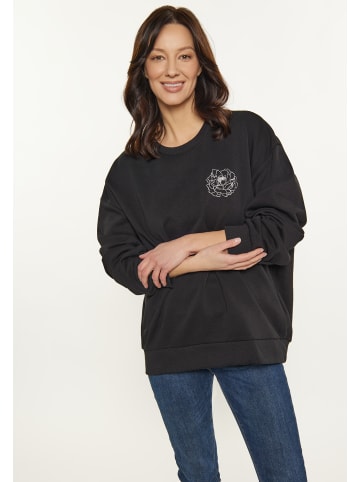 Usha Women Sweatshirt in black