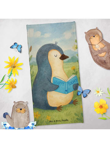 Mr. & Mrs. Panda Badehandtuch Pinguin Buch Design ohne Spruch in Eisblau
