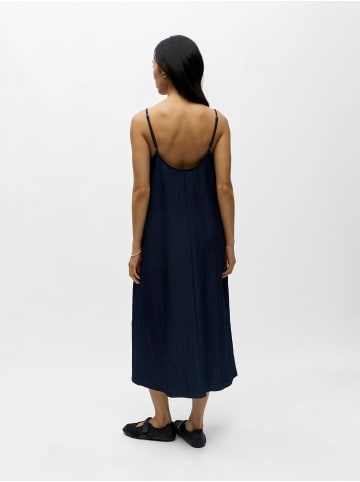 Object Kleid in Sky Captain