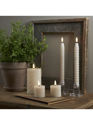 STAR Trading LED Blockkerze Flamme Swirl aus Wachs 2er-Set, 15cm, braun in Braun,Beige