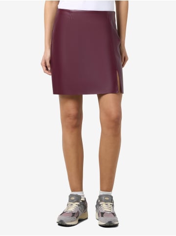 Noisy may Rock in Windsor Wine