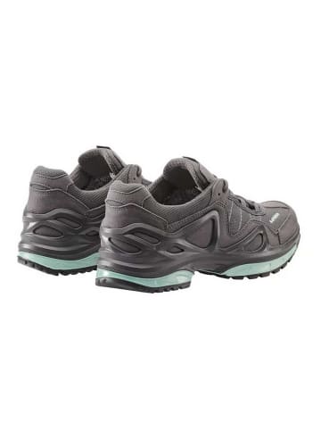 LOWA Outdoorschuh in grau
