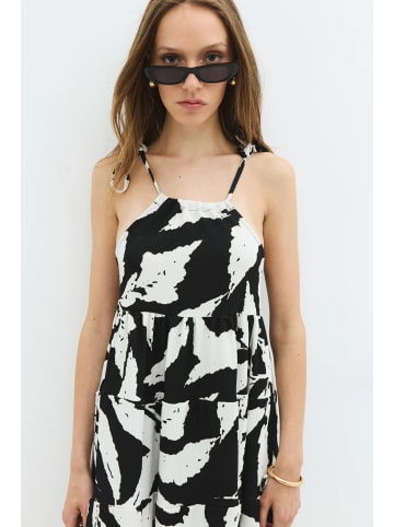 NO MATTER WHAT Kleid in Schwarz