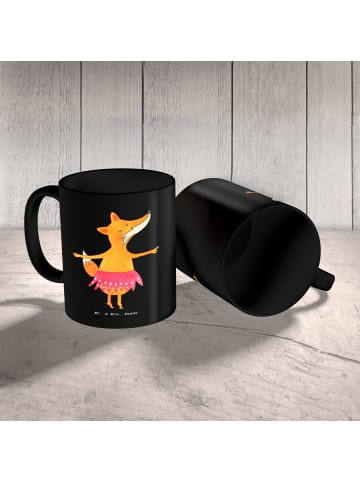 Mr. & Mrs. Panda Kaffeetasse Tanzen Trainerin Herz mit Spruch in Schwarz