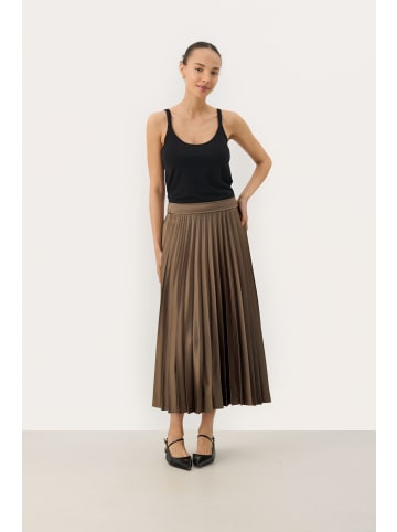 PART TWO Rock VenedaPW A-shape in Falcon