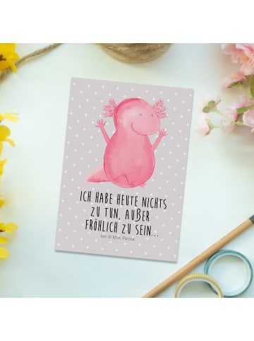 Mr. & Mrs. Panda Ansichtskarte Axolotl Hurra mit Spruch in Grau Pastell