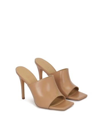 Kazar Slipper in Beige