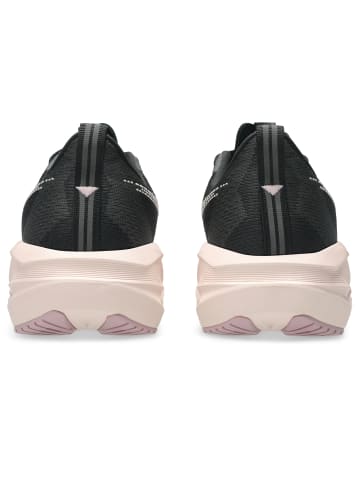 asics Laufschuhe NOVABLAST 5 in black/pearl pink