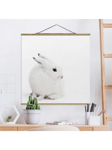 WALLART Stoffbild mit Posterleisten - Arktischer Hase in Weiß