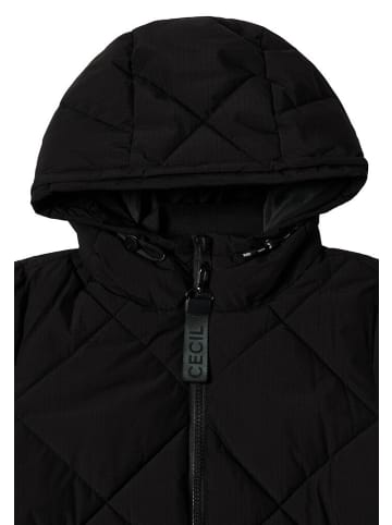 Cecil Mantel in Black