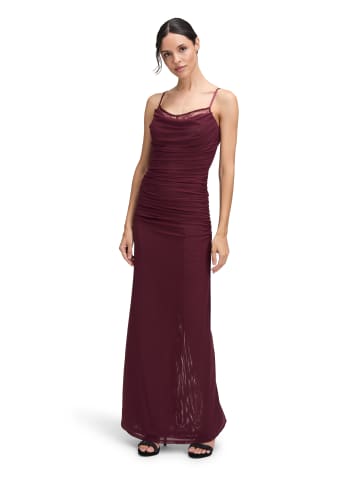 Vera Mont Abendkleid mit Spitzeneinsatz in Wild Ruby