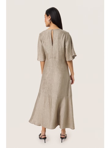 Soaked in Luxury Kleid SLLaurie Feminine Form in Dune