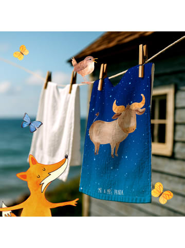 Mr. & Mrs. Panda Handtuch Sternzeichen Stier ohne Spruch in Sternenhimmel Blau