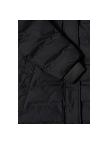Cecil Mantel in Black