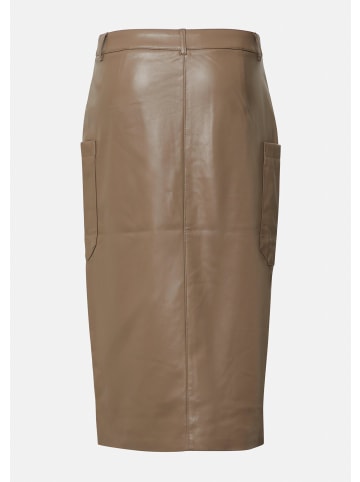 comma Rock in 0009_braun