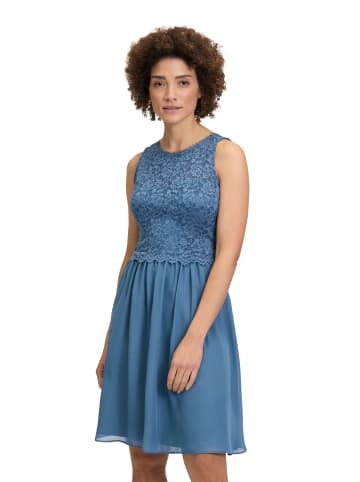 Vera Mont Abendkleid mit Spitze in Hushed Blue