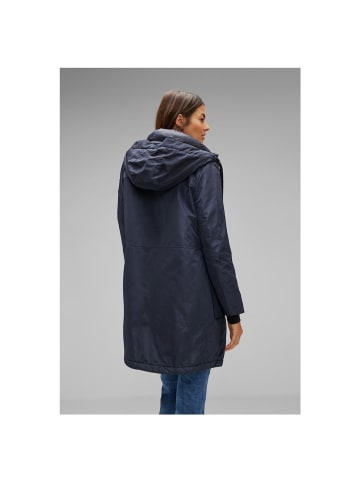 Street One Mantel in gravity blue