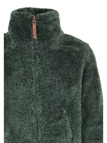 Protest " RIRI JR in Evergreen