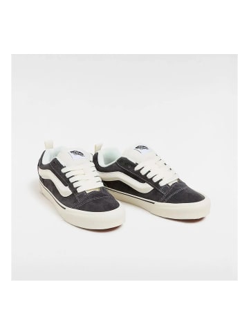 Vans Sneakers KNU in Grau