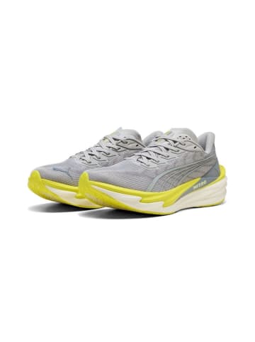 Puma Laufschuh "Deviate Nitro 4" in Grau