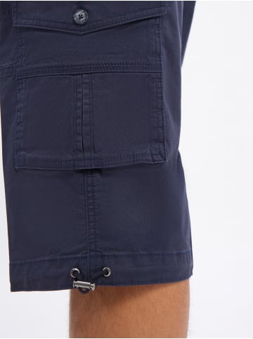Bugatti Bermudas in marine