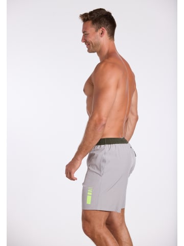 wavebreaker Shorts in grau
