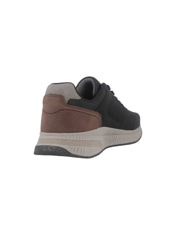 Fitters Sneaker in Schwarz