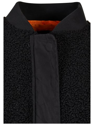 Urban Classics Urban Classics in black