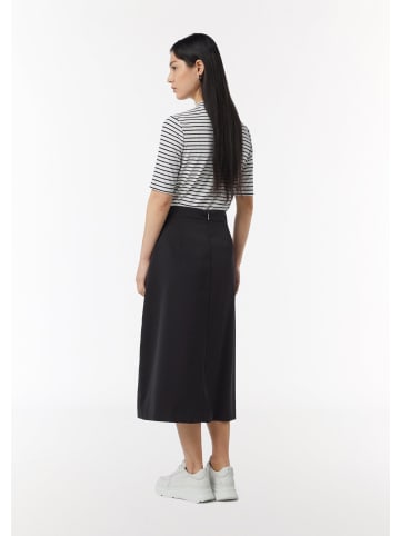 comma Rock  in  5976_navy