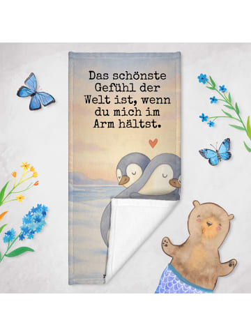 Mr. & Mrs. Panda Badehandtuch Pinguine Kuscheln Design mit Spruch in Grau Pastell