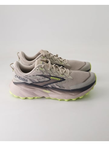 Brooks Laufschuhe in Beige