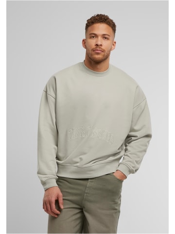 DEF DEF in belgian block