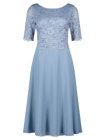 Vera Mont Cocktailkleid mit Spitze in Light Steel Blue