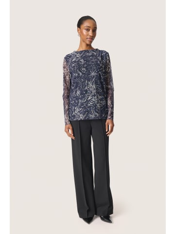 Soaked in Luxury Langarm-Shirt SLAvetta Gerade Passform in Navy Swirl Print