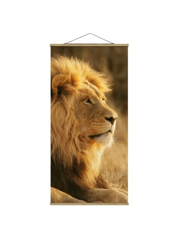 WALLART Stoffbild mit Posterleisten - Löwenkönig in Braun