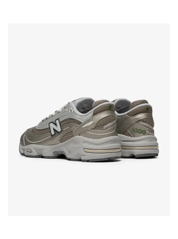 New Balance Turnschuhe - in Grau