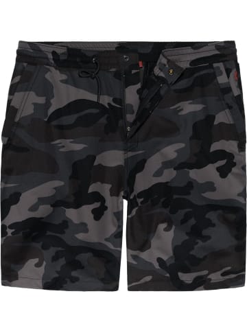 Vintage Industries Short in Camouflage