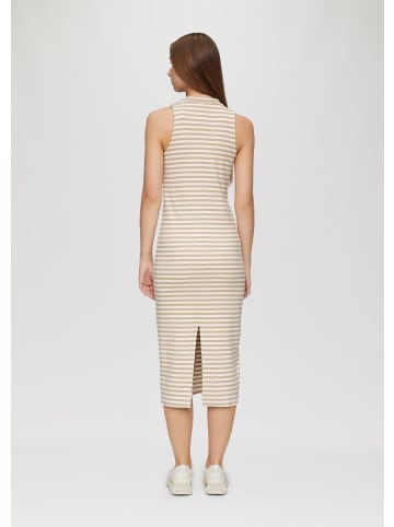 QS Kleid in 83G0_beige