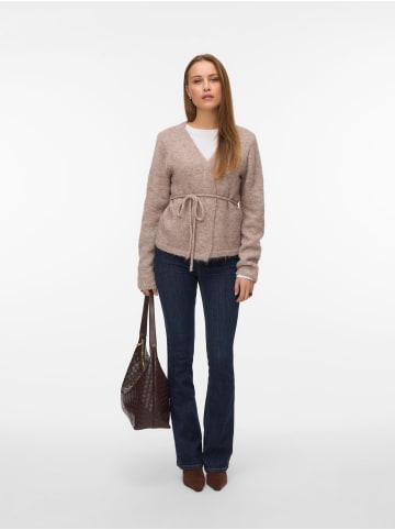 Vero Moda Strickjacke in Goat