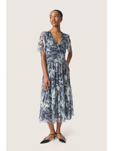 Soaked in Luxury Jerseykleid SLAldora Feminine Form in Dark Navy Landscape Print