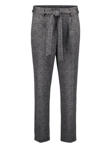 Zero  Hose in blackcream