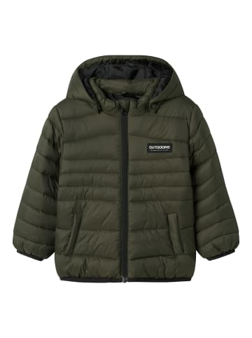 name it Wasser- und winddichte Winterjacke mit Kapuze und Reißverschluss in Dunkelgrün