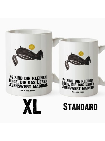 Mr. & Mrs. Panda Henkelbecher Stinktier Ball mit Spruch in Weiß