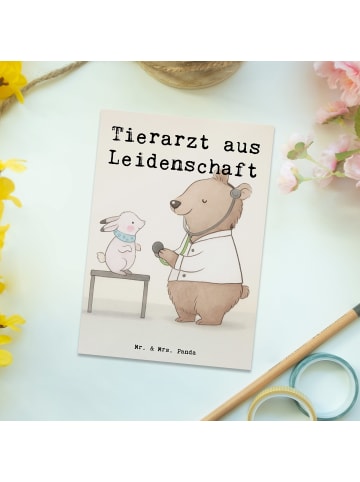 Mr. & Mrs. Panda Postkarte Tierarzt Leidenschaft Design mit Spruch in Weiß